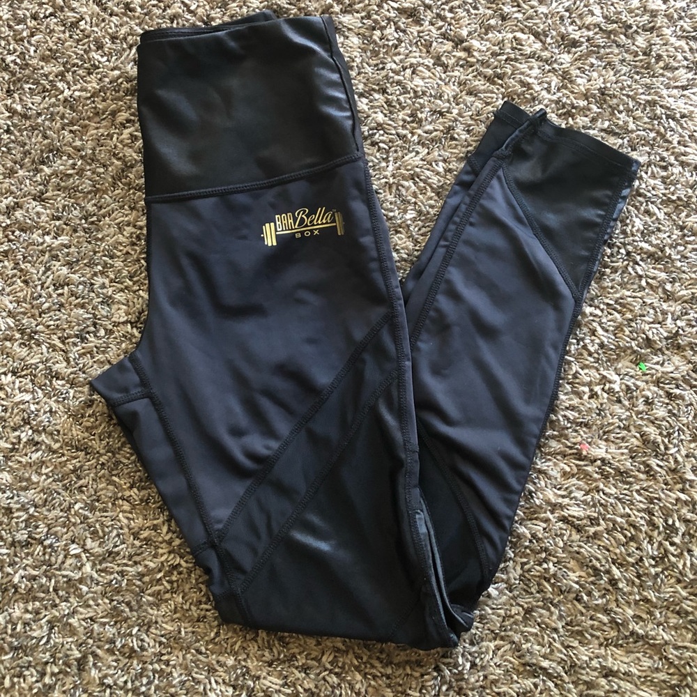 Chestee Leggings
